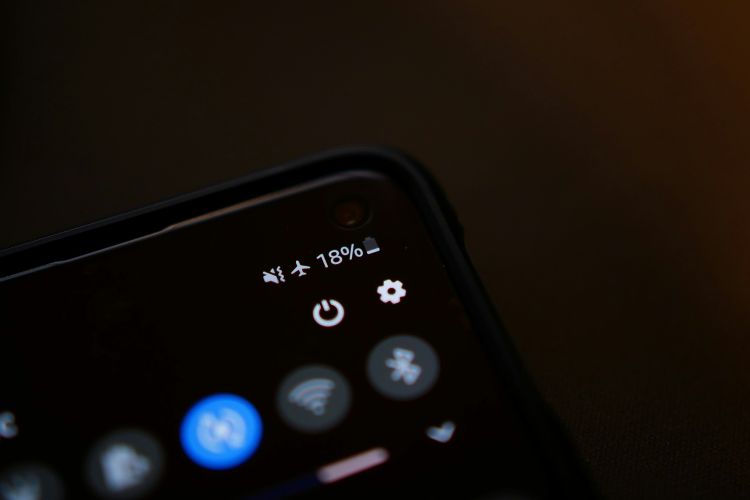 แบตมือถือหมดเร็วผิดปกติ สาเหตุและวิธีแก้